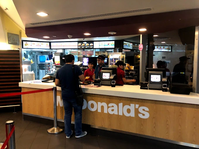 McDonalds Abu Dhabi Airport